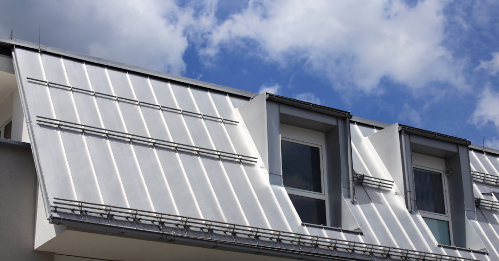 An image showing a standing seam steel roof on a home in San Antonio.